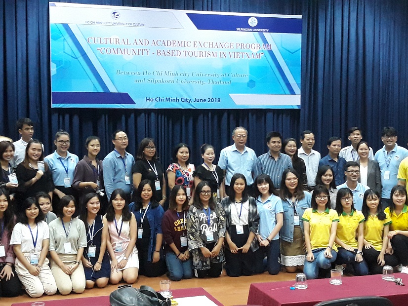 Giao lưu giữa giảng viên và sinh viên Trường Đại học Silpakorn (Thái Lan) và Trường Đại học Văn hóa TPHCM