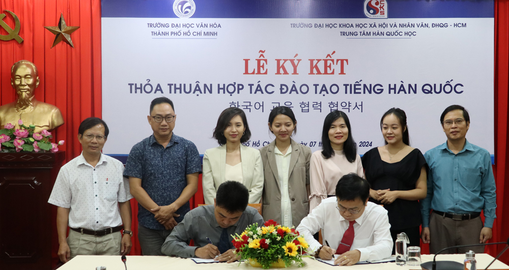 Trường Đại học Văn hóa TP.HCM ký kết thỏa thuận hợp tác với Trung tâm Hàn Quốc học, Trường Đại học Khoa học Xã hội và Nhân văn TP.HCM
